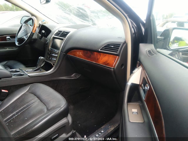 2015 LINCOLN MKX VIN: 2LMDJ8JK7FBL28195