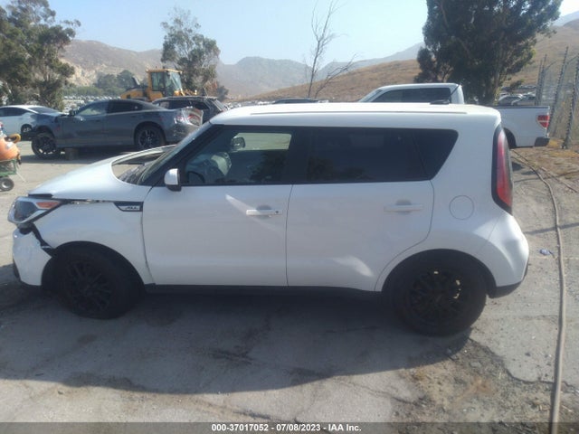 KIA Soul Base 2018 KNDJN2A22J7532697 Image 14
