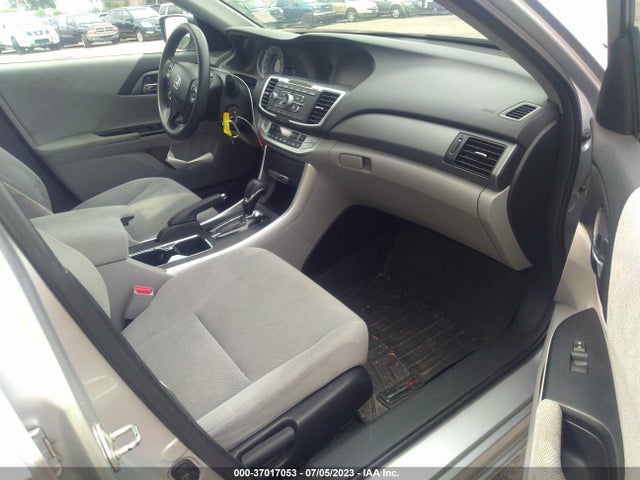 2013 HONDA ACCORD SDN LX VIN: 1HGCR2F32DA080886