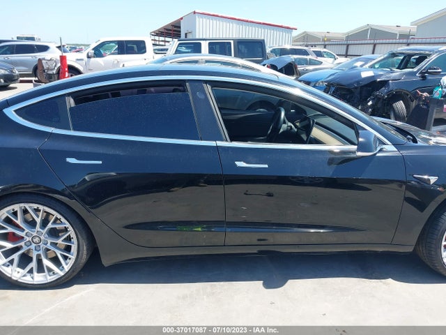 2018 Tesla 3, VIN: 5YJ3E1EA5JF056962