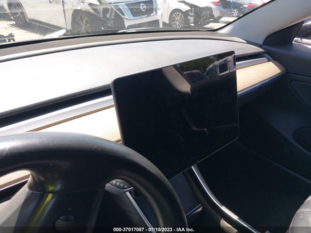 2018 Tesla 3, VIN: 5YJ3E1EA5JF056962