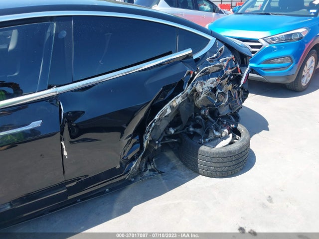 2018 Tesla 3, VIN: 5YJ3E1EA5JF056962