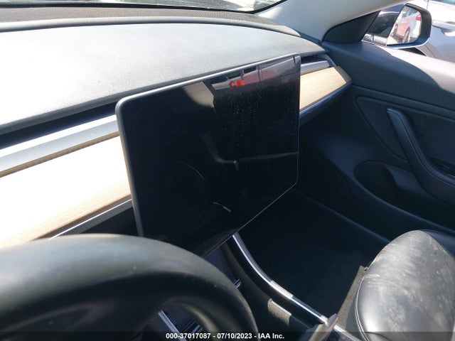 2018 Tesla 3, VIN: 5YJ3E1EA5JF056962