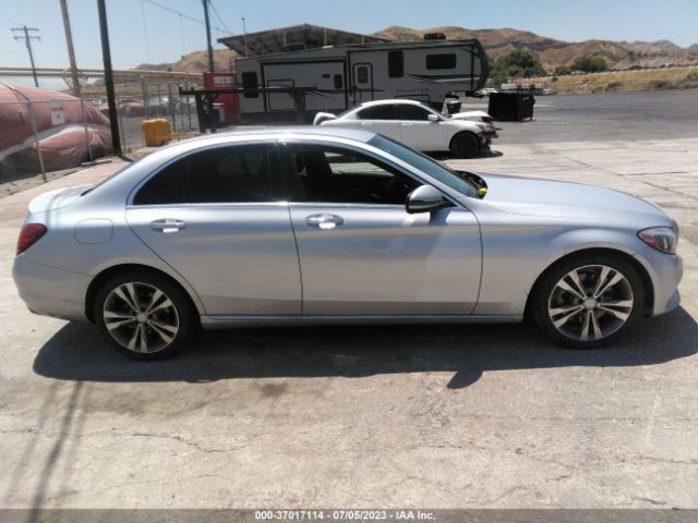 55SWF4JB3GU164322 Mercedes-Benz C-class C 300
