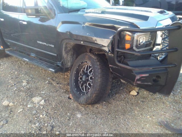 1GT12UEY5JF223928 GMC Sierra 2500hd Denali