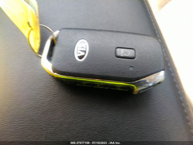 5XXG14J21MG020541 KIA K5 LXS