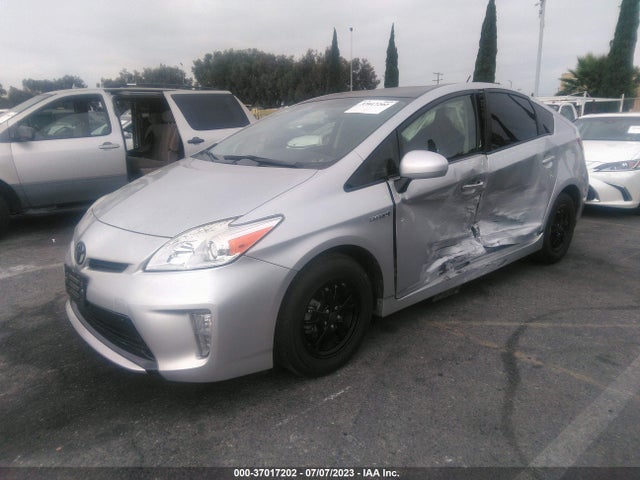 Toyota Prius Four/five/three/one/two 2014 JTDKN3DUXE1772855 Image 2