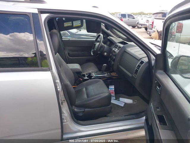 2011 FORD ESCAPE XLT VIN: 1FMCU0DG3BKC10300