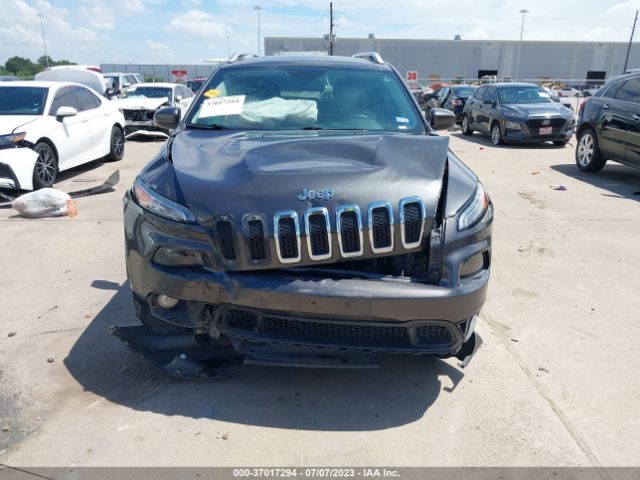 1C4PJLCB9FW676835 Jeep Cherokee Latitude
