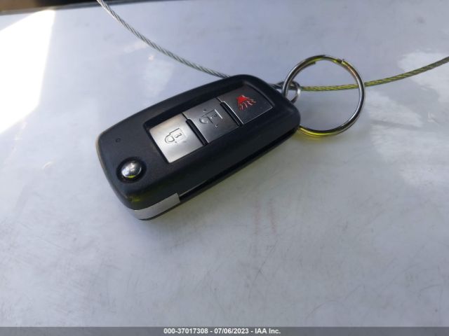 JN1BJ1CP9HW009294 Nissan Rogue Sport S