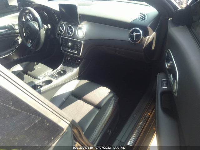 WDDSJ4GB1HN423047 Mercedes-Benz Cla Cla 250
