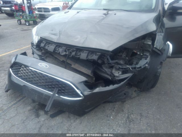 1FADP3K21GL310699 Ford FOCUS SE