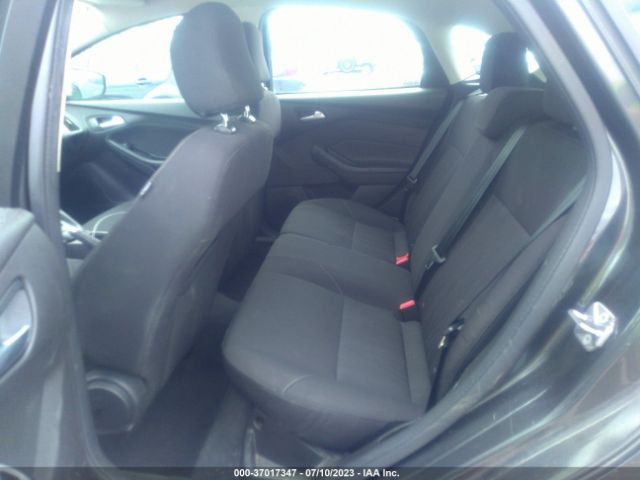 1FADP3K21GL310699 Ford FOCUS SE
