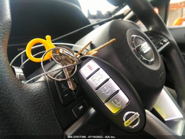 1N4AZ1CP2JC302890 Nissan LEAF S