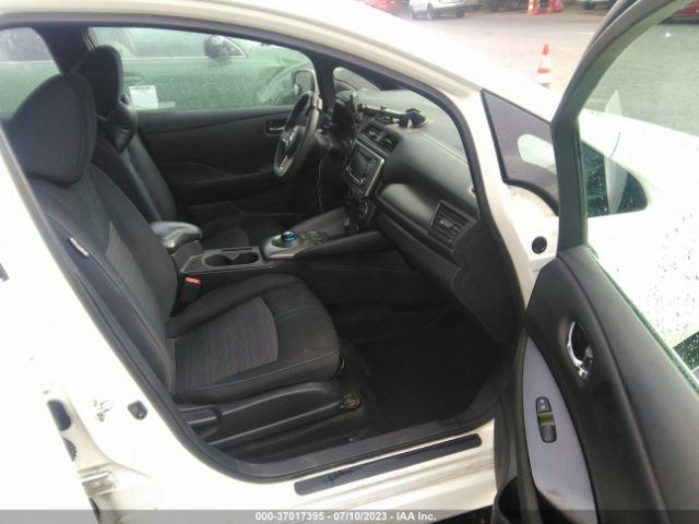 1N4AZ1CP2JC302890 Nissan LEAF S