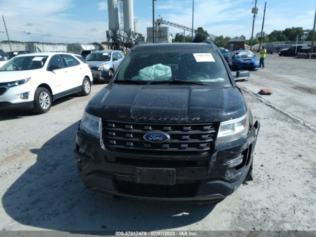 1FM5K7D81HGD95586 Ford EXPLORER XLT
