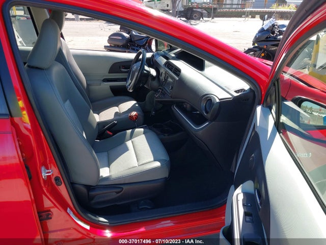 Toyota Prius C One/three/two/four 2014 JTDKDTB32E1061468 Image 12