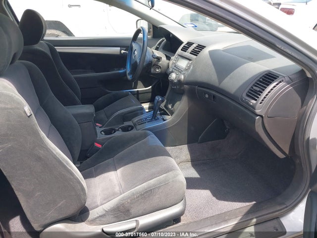 2005 HONDA ACCORD CPE LX SE VIN: 1HGCM72565A021019