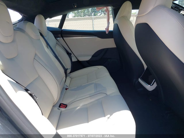 Tesla Model S Plaid 2021 5YJSA1E68MF443691 Image 8