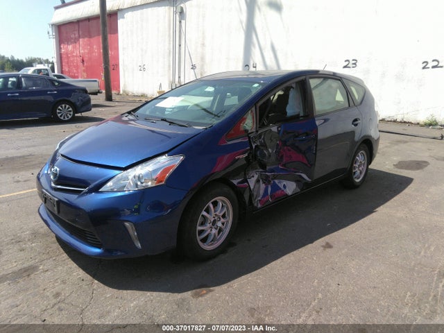 Toyota Prius V Two/three/five 2014 JTDZN3EU1EJ013086 Image 2
