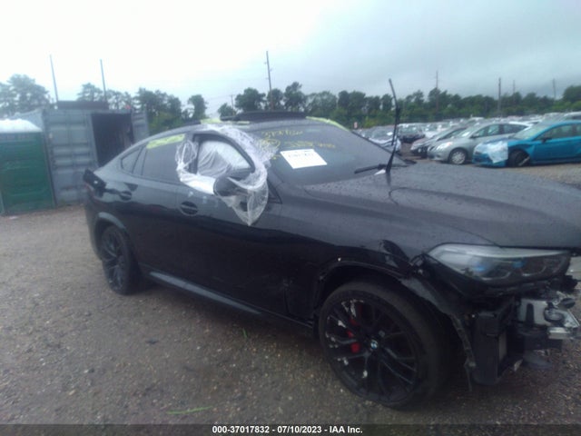 2022 BMW X6, VIN: 5YMCY0C06N9K10355