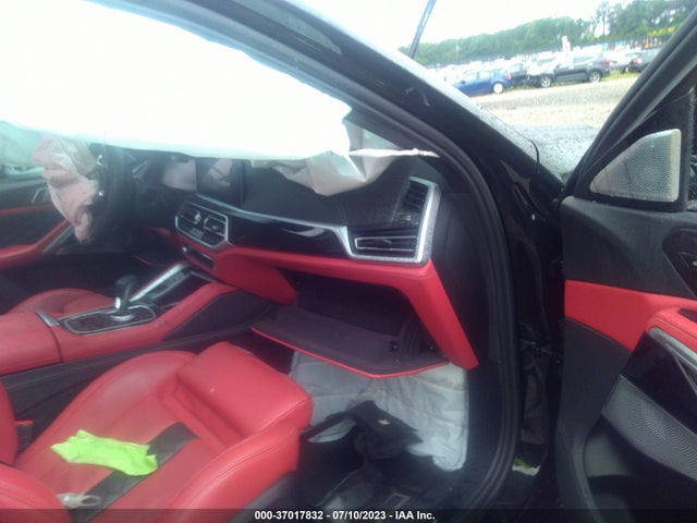 2022 BMW X6, VIN: 5YMCY0C06N9K10355