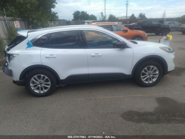 1FMCU9G62NUA67047 Ford ESCAPE SE