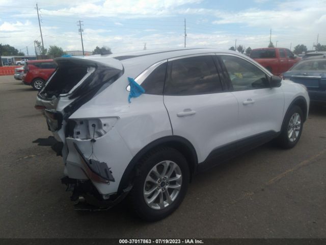 1FMCU9G62NUA67047 Ford ESCAPE SE
