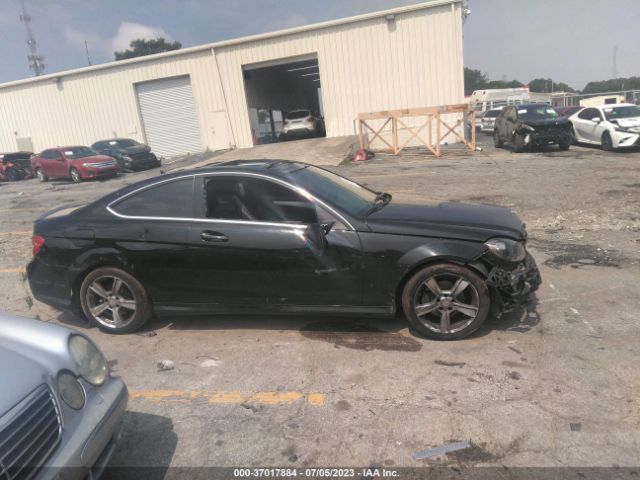WDDGJ4HB4FG435764 Mercedes-Benz C-class C 250