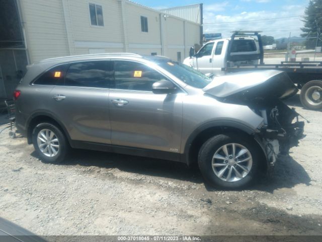 5XYPGDA31JG426821 KIA SORENTO LX
