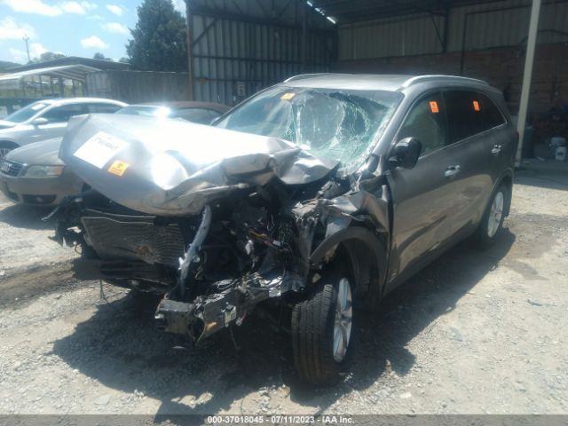 5XYPGDA31JG426821 KIA SORENTO LX