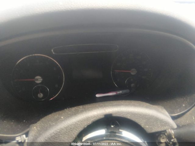 5XYPGDA31JG426821 KIA SORENTO LX
