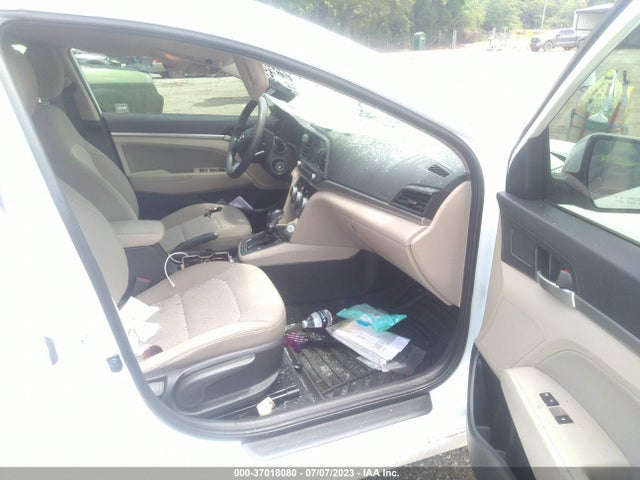 2019 HYUNDAI ELANTRA 5NPD84LF3KH431312 Photo 4