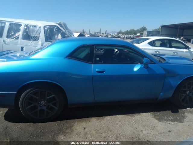 2C3CDZJG7KH570940 Dodge Challenger Gt