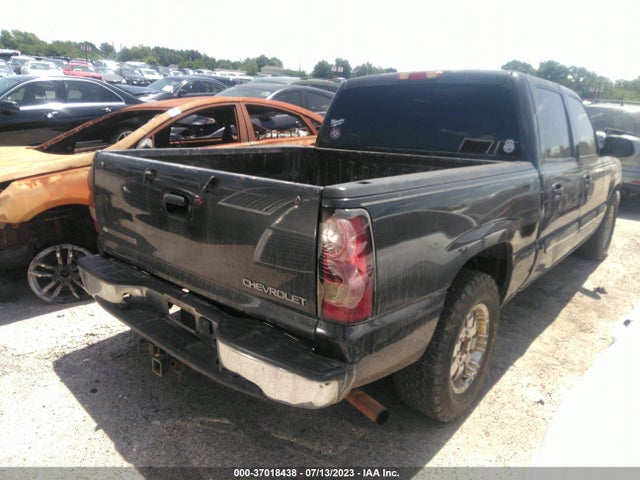 2004 CHEVROLET SILVERADO 1500 CREW CAB LS VIN: 2GCEC13T441421805