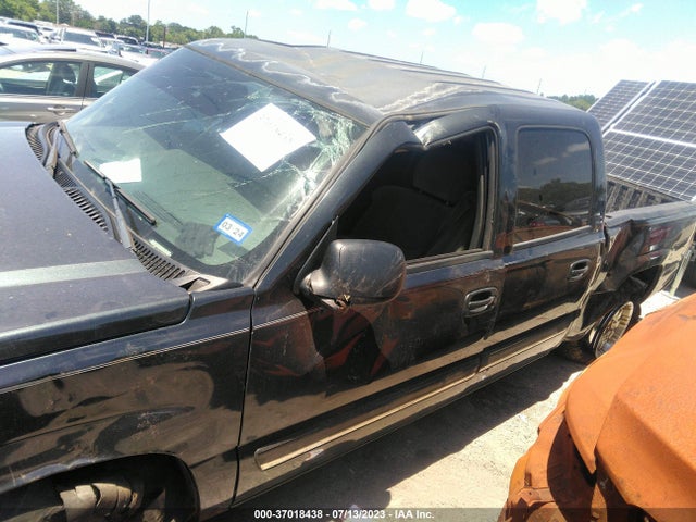 2004 CHEVROLET SILVERADO 1500 CREW CAB LS VIN: 2GCEC13T441421805