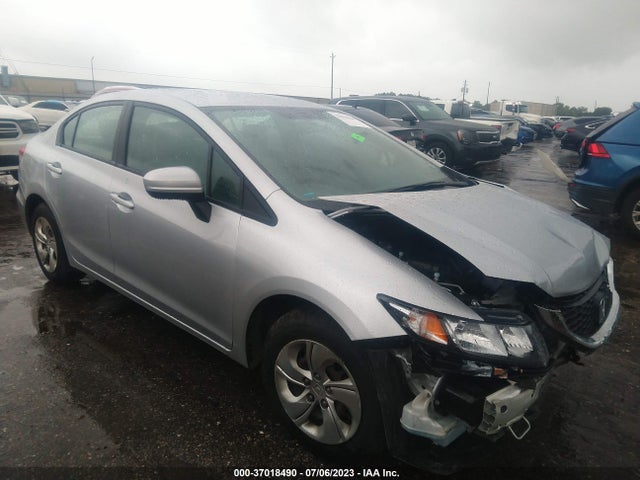 2015 2HGFB2F52FH557808 main image