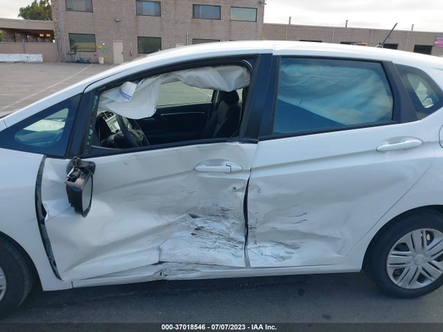 Honda FIT LX 2020 3HGGK5H49LM702043 Image 6