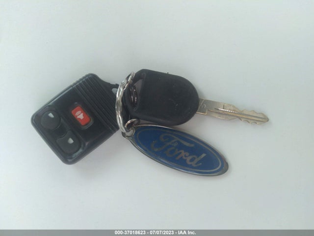 2005 FORD FREESTYLE SEL VIN: 1FMZK021X5GA46887