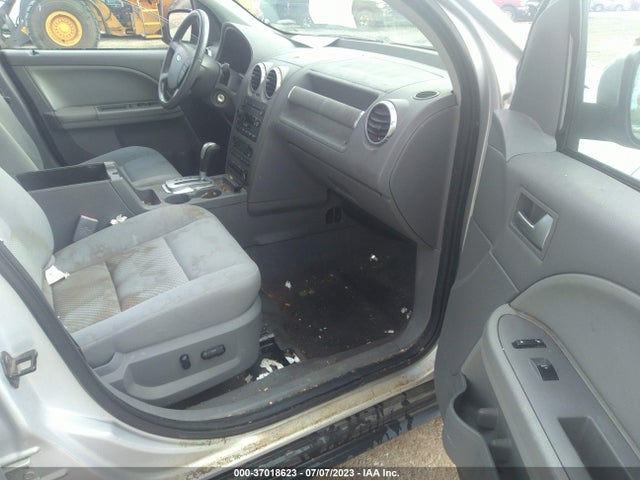 2005 FORD FREESTYLE SEL VIN: 1FMZK021X5GA46887