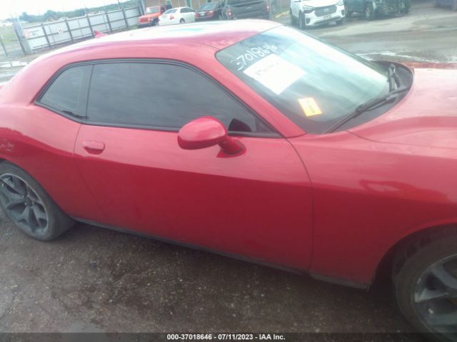 2C3CDZAG2GH129384 Dodge Challenger Sxt Plus