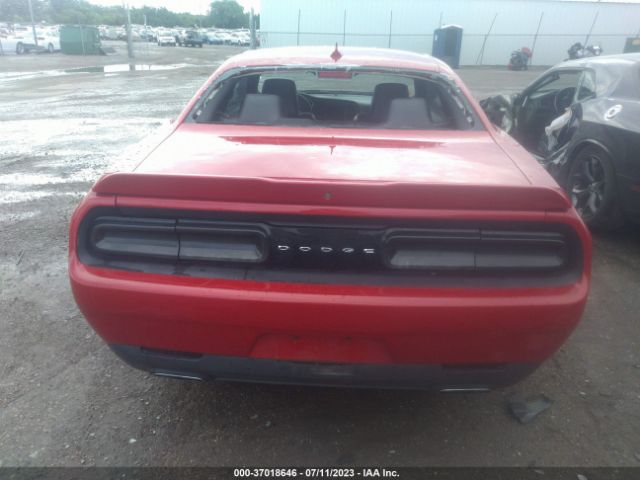 2C3CDZAG2GH129384 Dodge Challenger Sxt Plus