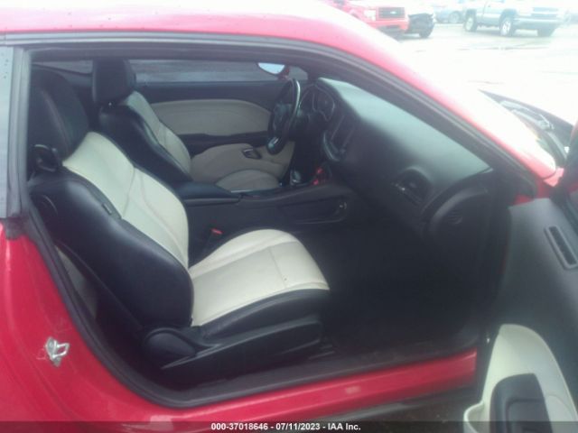 2C3CDZAG2GH129384 Dodge Challenger Sxt Plus