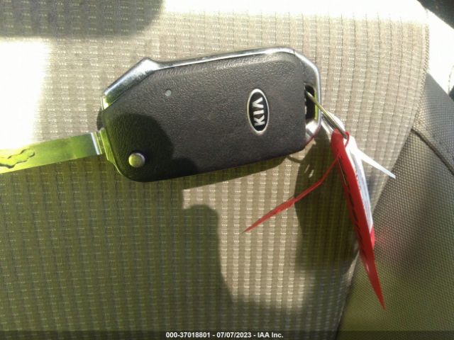 3KPF24AD6KE108856 KIA Forte Lxs