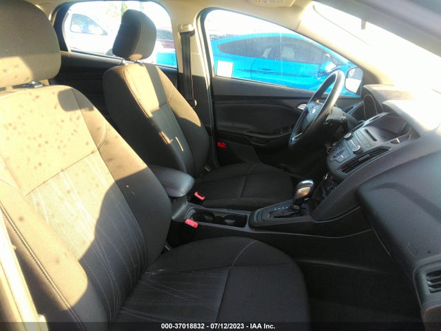 2016 FORD FOCUS SE VIN: 1FADP3K25GL254590