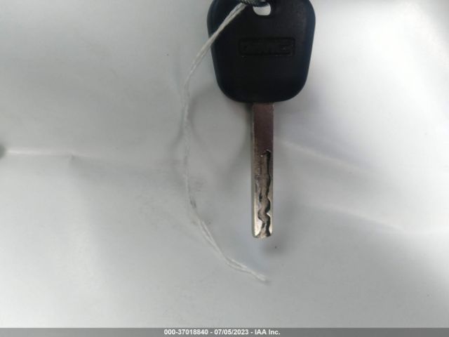 1GKS2FKC9HR215675 GMC Yukon Xl Sle