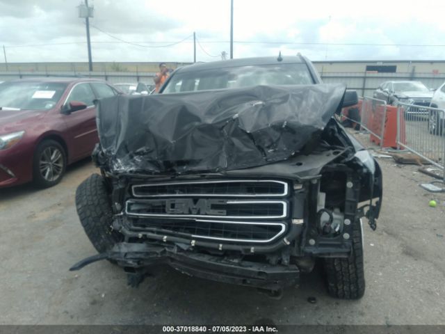 1GKS2FKC9HR215675 GMC Yukon Xl Sle