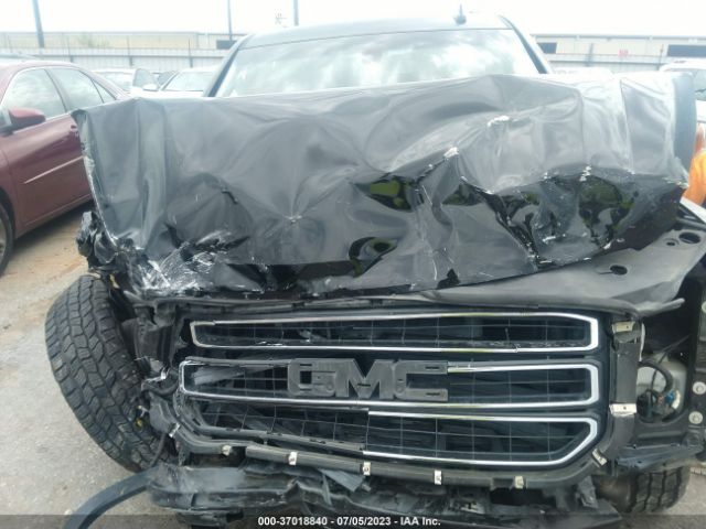 1GKS2FKC9HR215675 GMC Yukon Xl Sle
