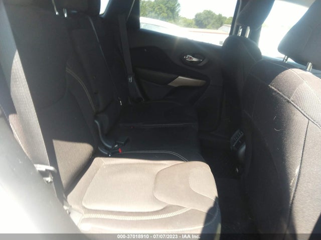2017 JEEP CHEROKEE LATITUDE VIN: 1C4PJLCS7HD214613