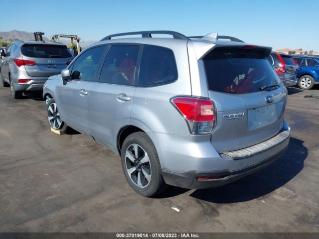 JF2SJAEC9HH418456 Subaru Forester Premium